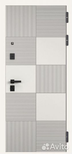 Дверь входная с зеркалом