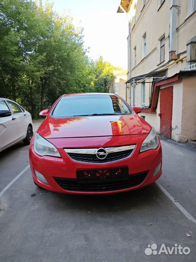 Opel Astra 1.6 МТ, 2011, 155 000 км