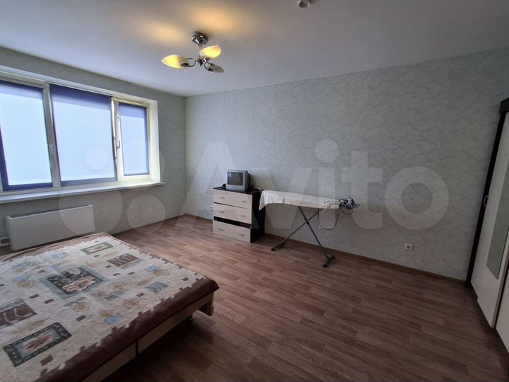 2-к. квартира, 58 м², 2/14 эт.