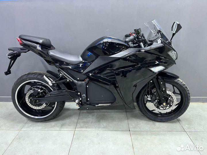 Электромотоцикл Kawasaki Ninja 300