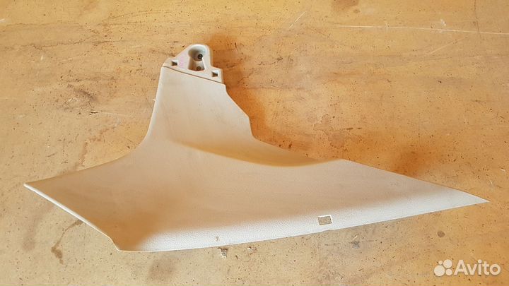 Обшивка задней левой стойки салона renault logan 2