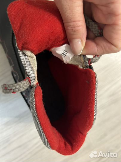 Лыжные ботинки 35 размера