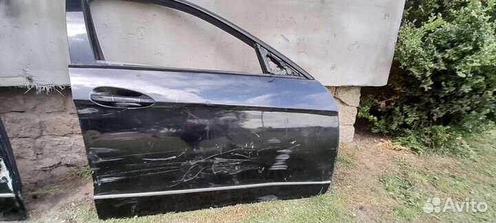 Двери правые на Mercedes E212