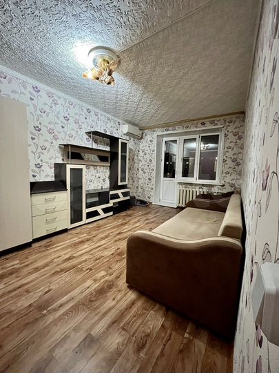 1-к. квартира, 30 м², 5/5 эт.