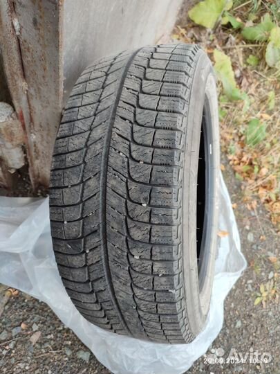 Michelin X-Ice 3 235/55 R17 99H