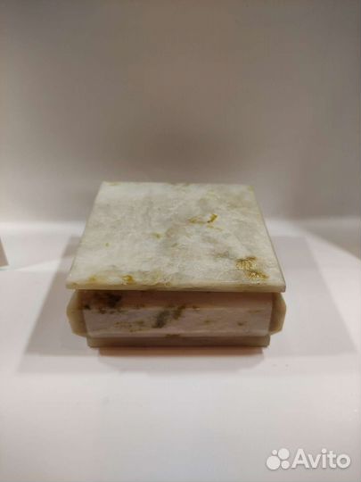 Шкатулка из оникса