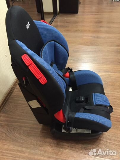 Продаётся детское автомобильное кресло