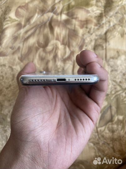 Телефон iPhone 10 256gb