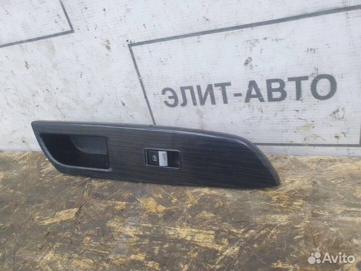 Кнопка стеклоподьемника передняя правая Lifan