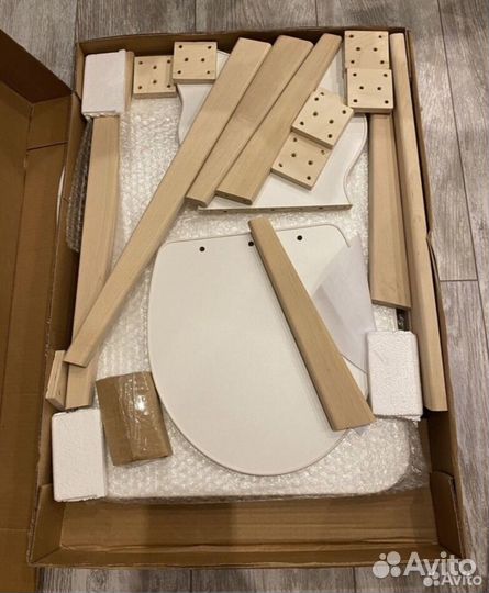 Детский стол и стул 