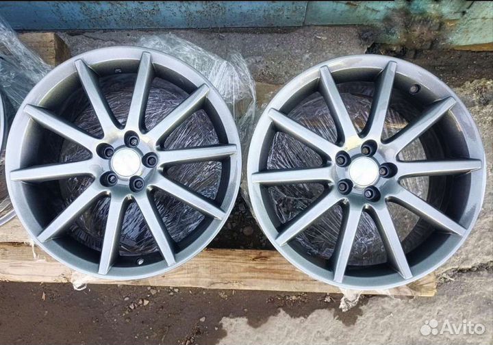 Оригинал Subaru R18 в новом состоянии