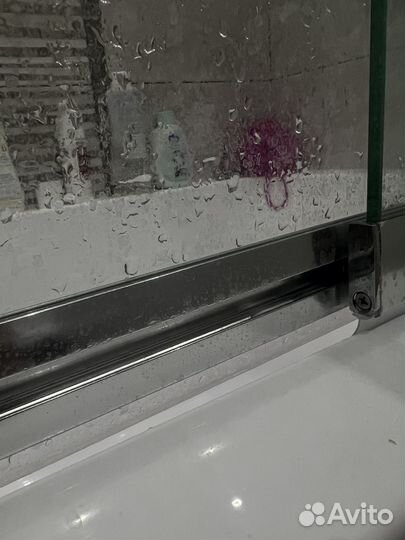 Стеклянная перегородка для ванной kerama marazzi