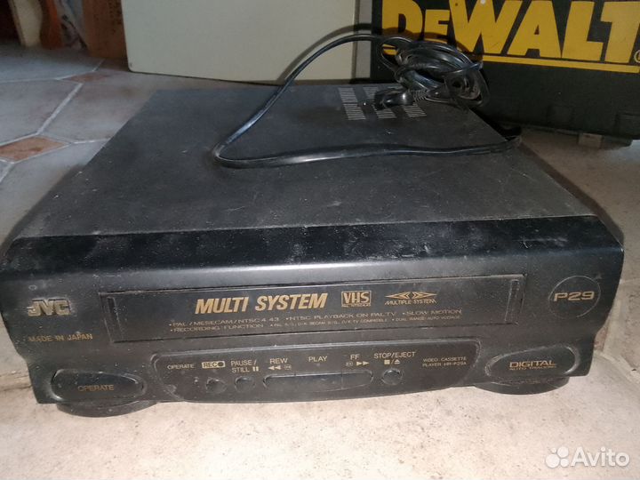 Видеомагнитофон