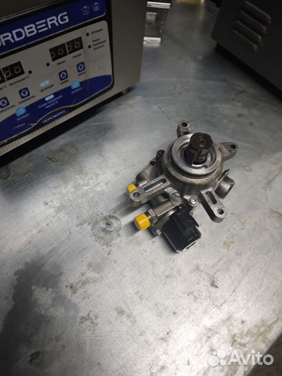 Насос на Porsche 4.8 атмосферный