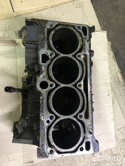 Блок двигтаеля Volkswagen BSE