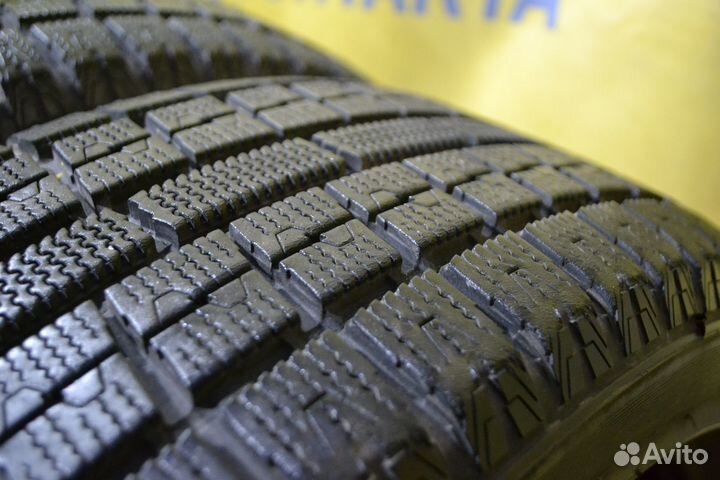 Toyo Garit G5 215/45 R17