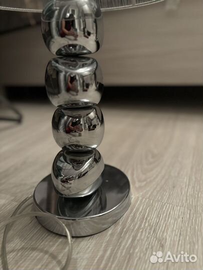 Лампа настольная