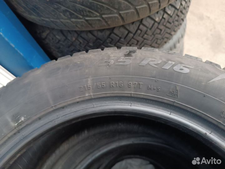 Pirelli Ice Zero 215/55 R16 97T