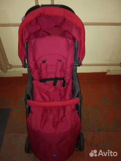 Прогулочная коляска