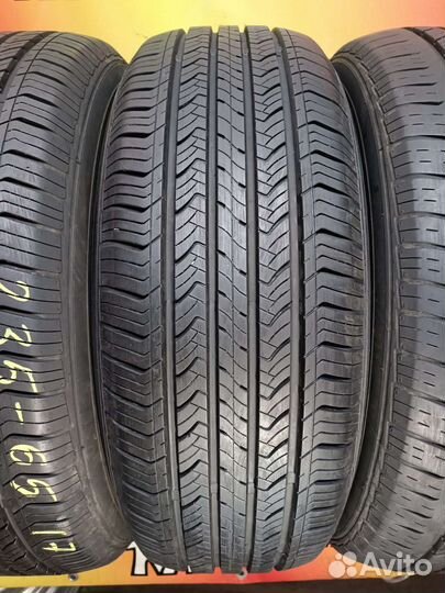 Maxxis Bravo HP-M3 235/65 R17 104H