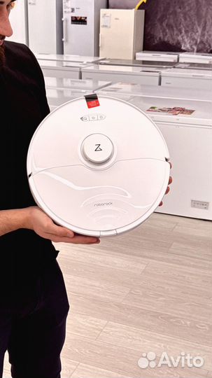Умный робот пылесос