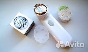 Очищающая щетка для лица Clinique Sonic System