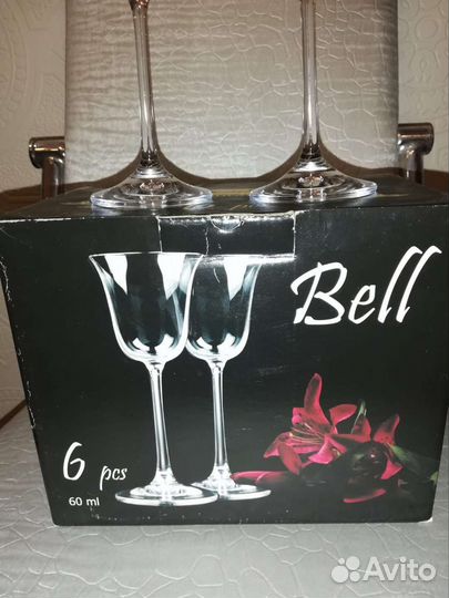 Набор рюмок на ножке новый