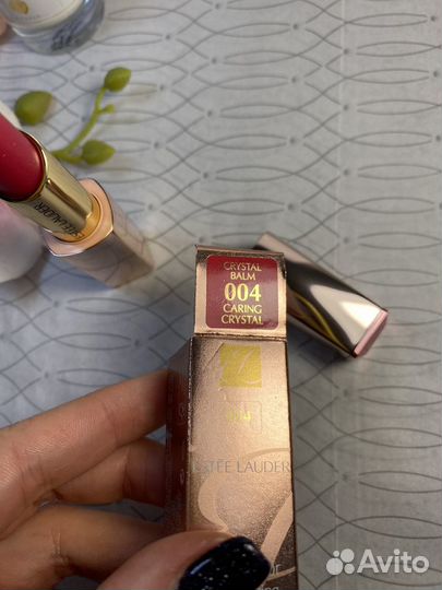 Бальзам для губ Estee Lauder 004