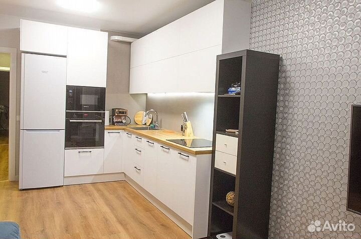 Кухня в потолок