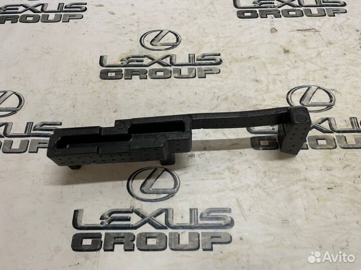 Абсорбер запасного колеса задний Land Rover Range