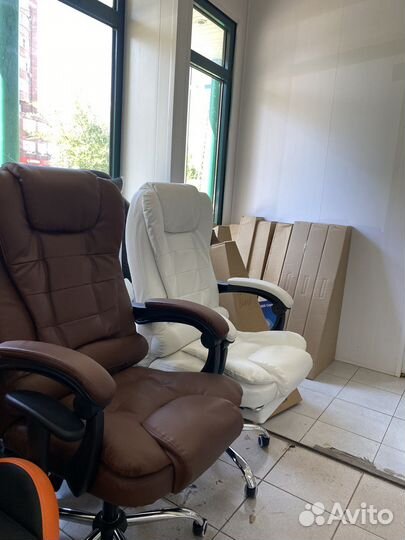 Офисное кресло новое