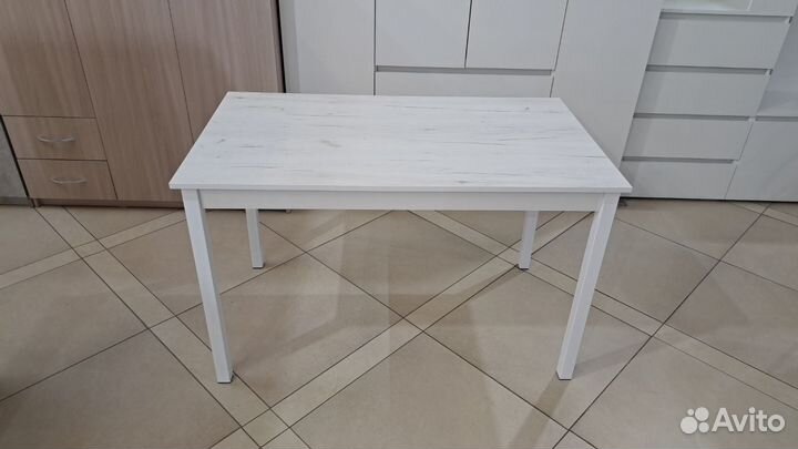 Кухонный стол ножки белые (новый)
