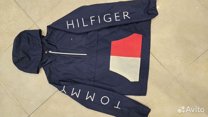 Tommy hilfiger ветровка