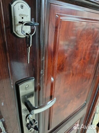 Дверь входная бу