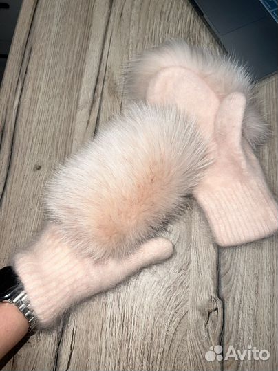 Варежки натур. Мех песец