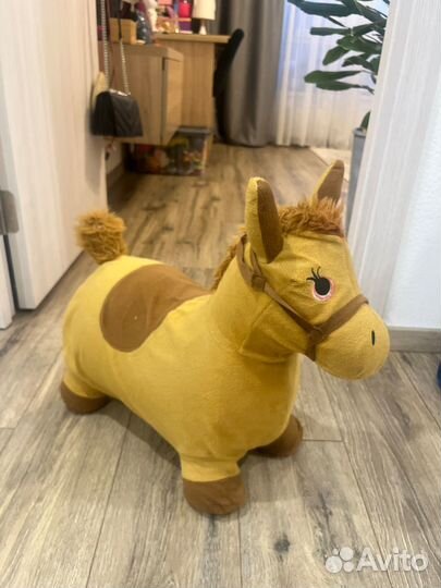 Ослик, лошадка. конь прыгун