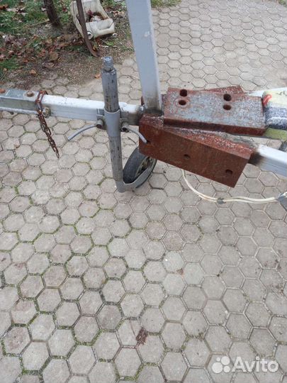 Лодочный прицеп