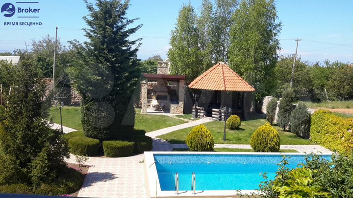Дом 264 м² на участке 18 сот.