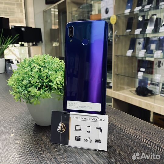 HUAWEI Nova 3, 4/128 ГБ