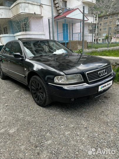 Audi A8 4.2 AT, 1997, 265 458 км
