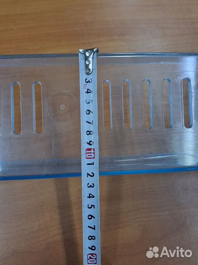 Полка (балкон) на дверь холодильника Beko 46,5см