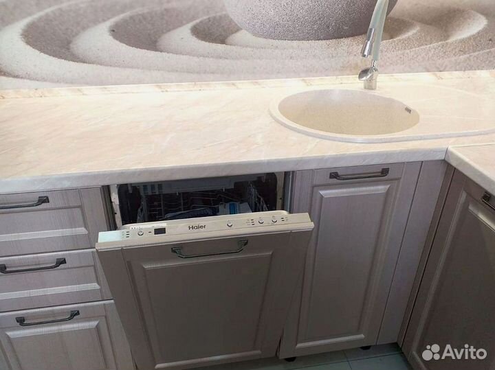 Кухонный гарнитур угловой