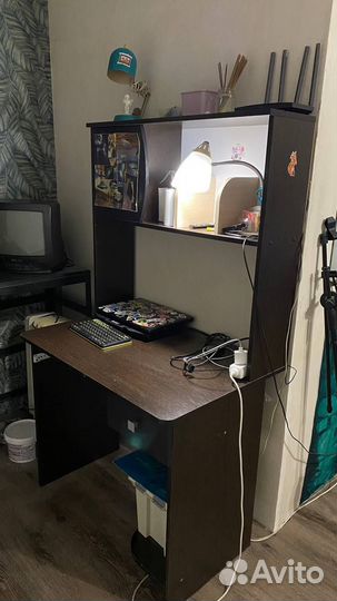 Стол компьютерный письменный