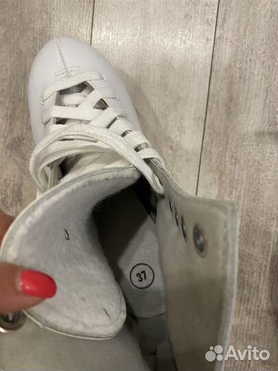 Коньки для фигурного катания