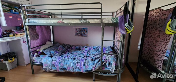 Двухярусная кровать IKEA металлическая