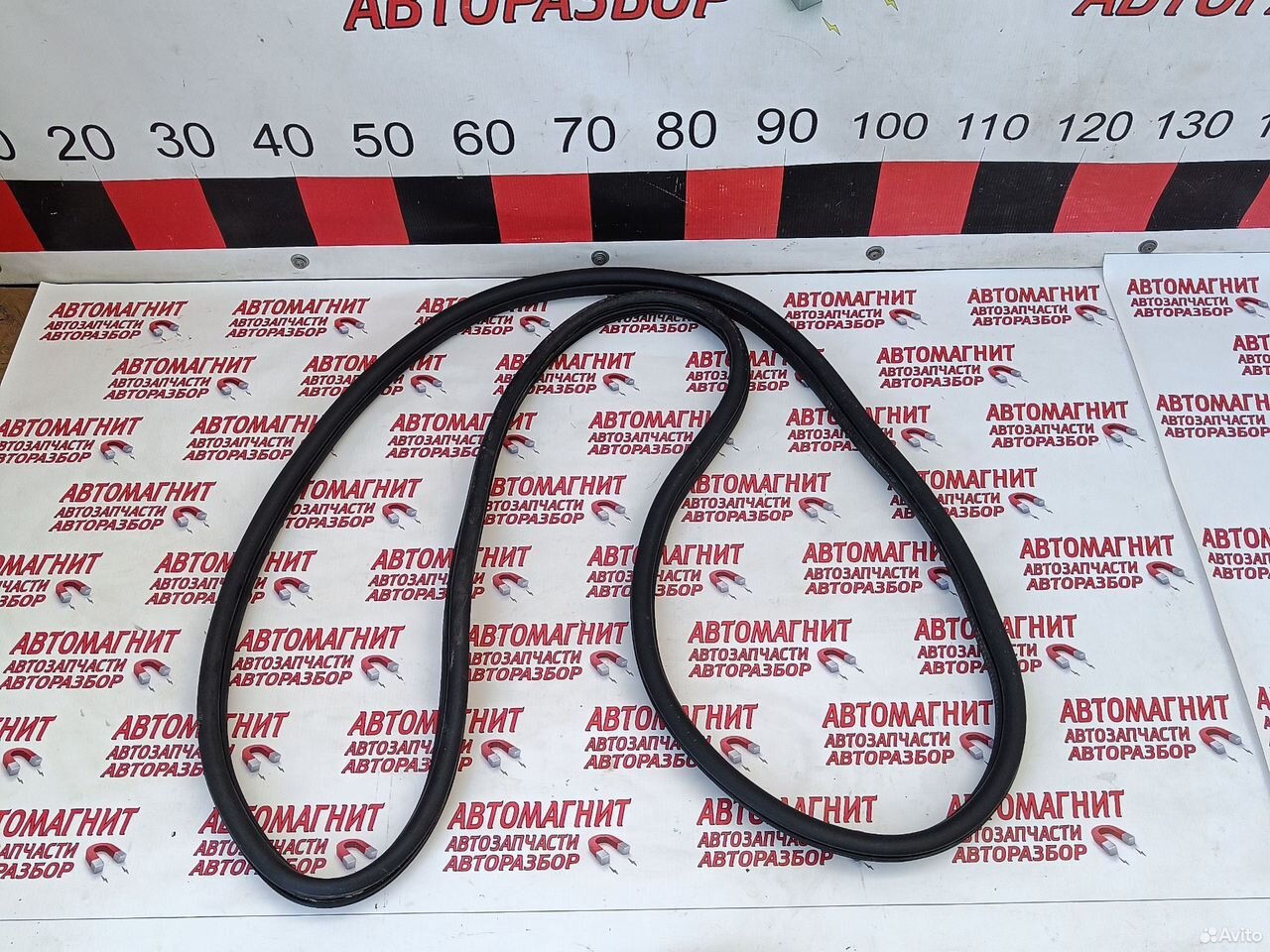 Уплотнитель двери передней левой Чанган Уни-В