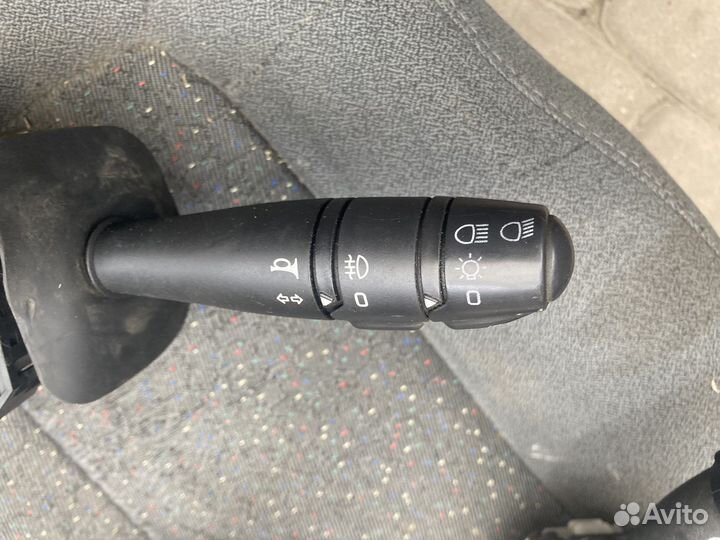 Подрулевой переключатель света Renault sandero