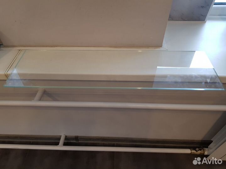 Стеклянные полки новые