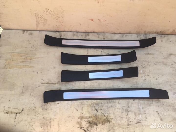 Накладки порога Audi A4 B7