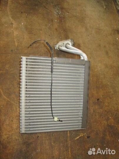 Радиатор кондиционера (конденсер) Opel Antara 2006